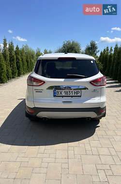 Внедорожник / Кроссовер Ford Escape 2012 в 