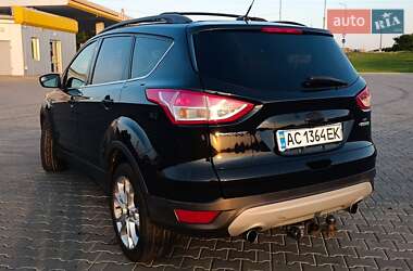Внедорожник / Кроссовер Ford Escape 2012 в 