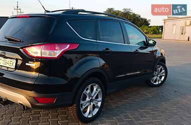 Внедорожник / Кроссовер Ford Escape 2012 в 