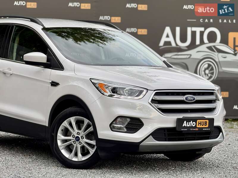 Внедорожник / Кроссовер Ford Escape 2017 в Харькове
