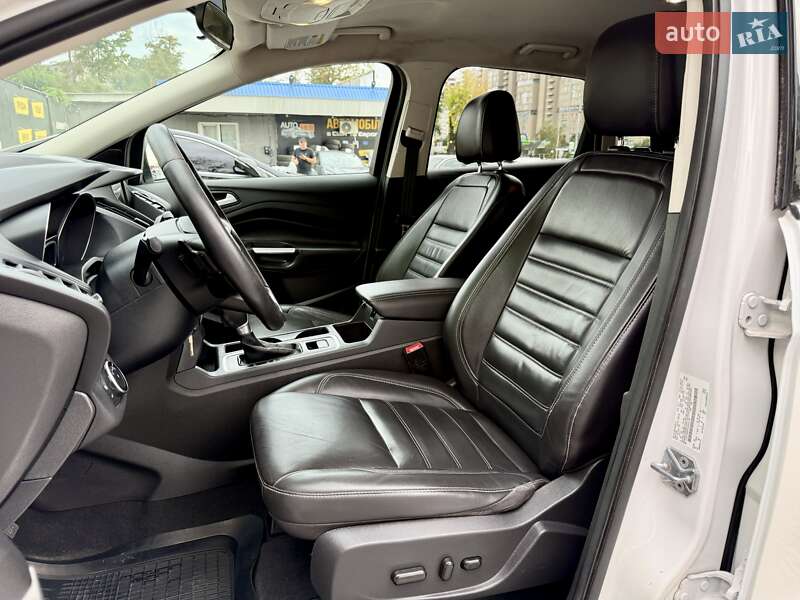 Внедорожник / Кроссовер Ford Escape 2017 в Харькове