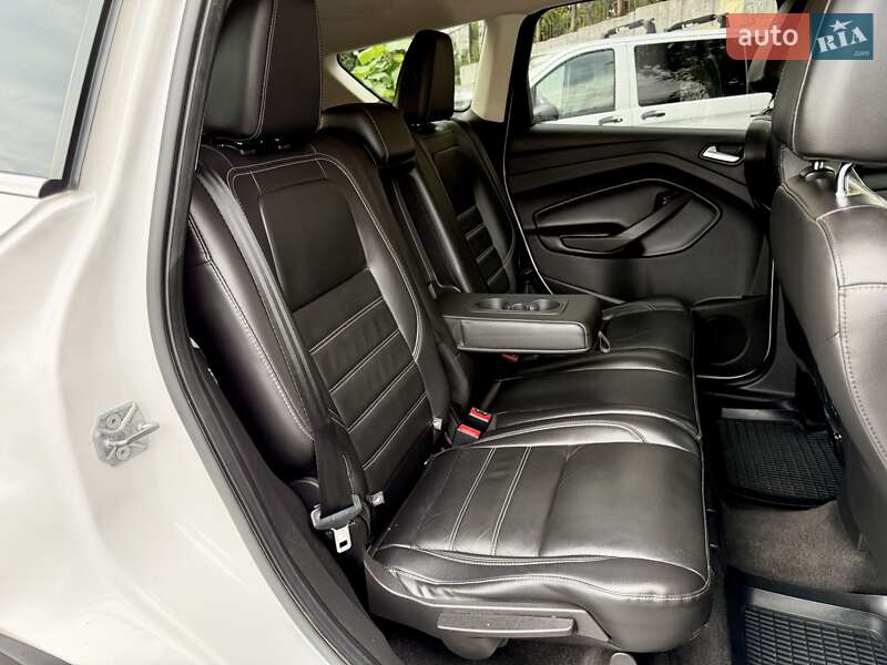 Внедорожник / Кроссовер Ford Escape 2017 в Харькове