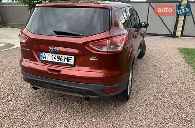 Внедорожник / Кроссовер Ford Escape 2015 в 