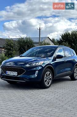 Внедорожник / Кроссовер Ford Escape 2020 в 