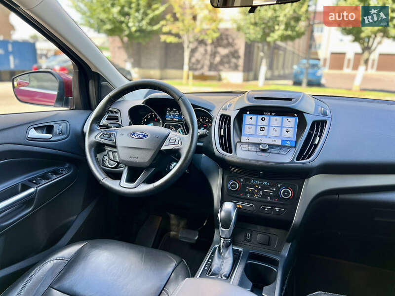 Внедорожник / Кроссовер Ford Escape 2018 в Киеве