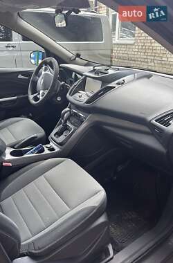 Внедорожник / Кроссовер Ford Escape 2013 в 