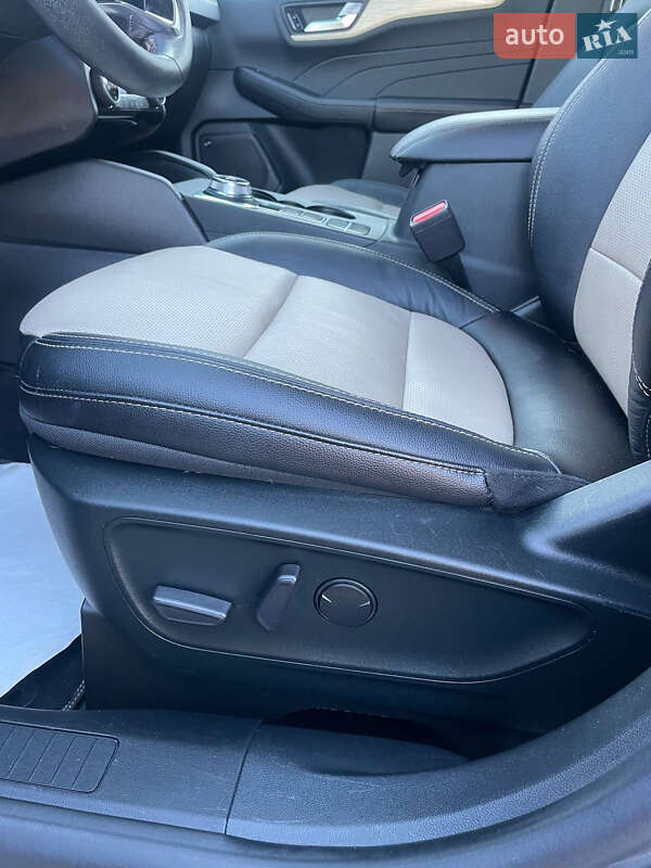 Внедорожник / Кроссовер Ford Escape 2022 в Львове