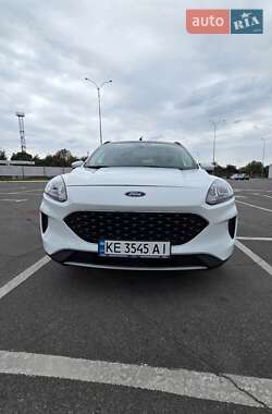Внедорожник / Кроссовер Ford Escape 2020 в 