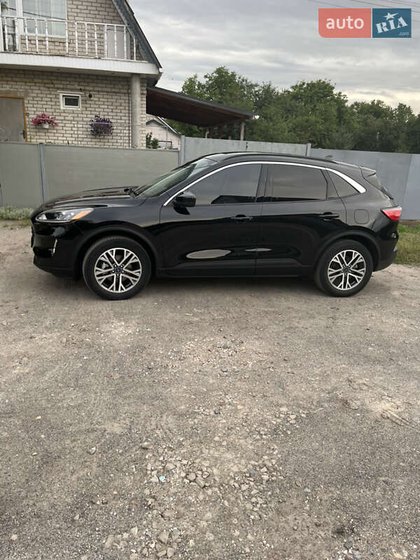 Позашляховик / Кросовер Ford Escape 2021 в Києві
