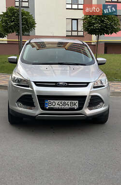 Внедорожник / Кроссовер Ford Escape 2015 в 
