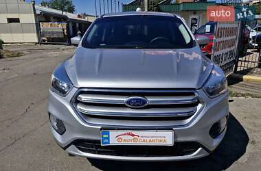 Внедорожник / Кроссовер Ford Escape 2017 в 