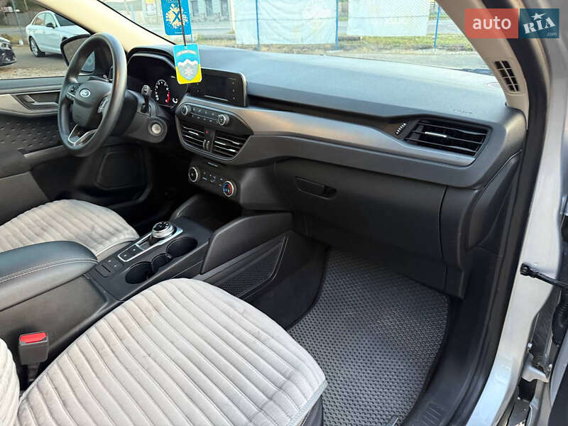 Внедорожник / Кроссовер Ford Escape 2019 в Коломые фото 21 Внедорожник / Кроссовер Ford Escape 2019 в Коломые