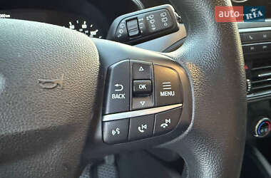 Внедорожник / Кроссовер Ford Escape 2019 в 