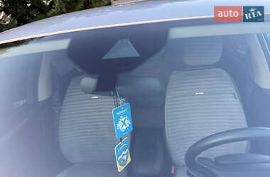 Внедорожник / Кроссовер Ford Escape 2019 в 