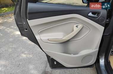 Внедорожник / Кроссовер Ford Escape 2013 в 