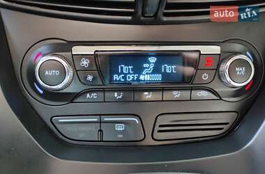Внедорожник / Кроссовер Ford Escape 2013 в 