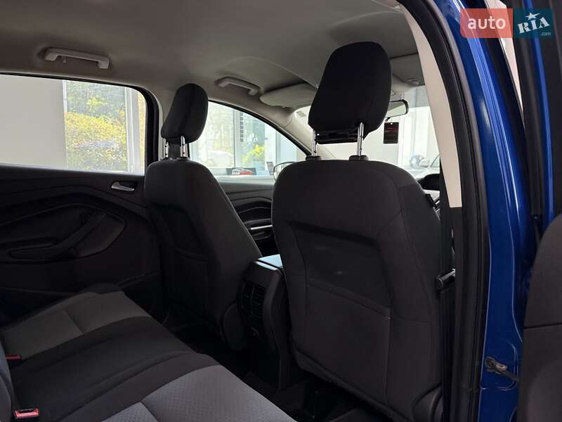Внедорожник / Кроссовер Ford Escape 2018 в Полтаве