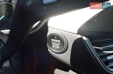 Внедорожник / Кроссовер Ford Escape 2022 в 