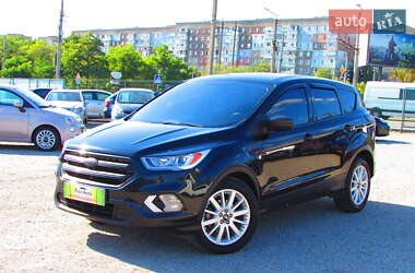 Внедорожник / Кроссовер Ford Escape 2016 в 