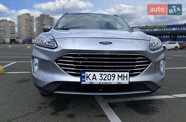 Внедорожник / Кроссовер Ford Escape 2021 в 