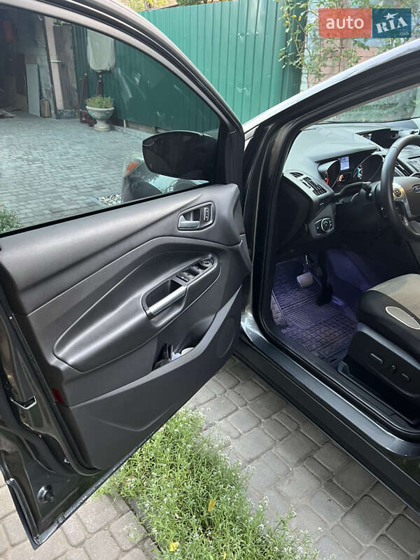 Внедорожник / Кроссовер Ford Escape 2015 в Полтаве фото 10 Внедорожник / Кроссовер Ford Escape 2015 в Полтаве