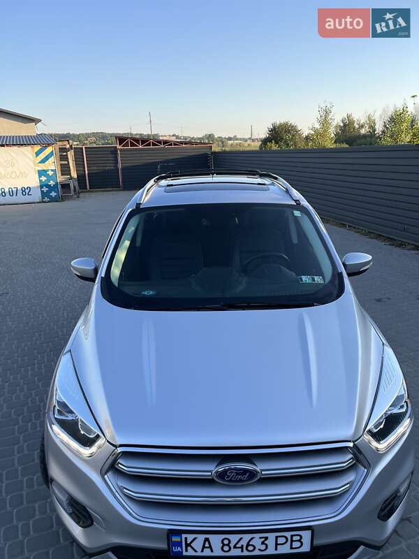 Внедорожник / Кроссовер Ford Escape 2017 в Ирпене