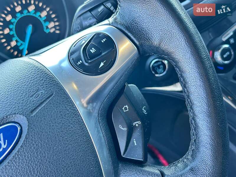 Внедорожник / Кроссовер Ford Escape 2014 в Одессе