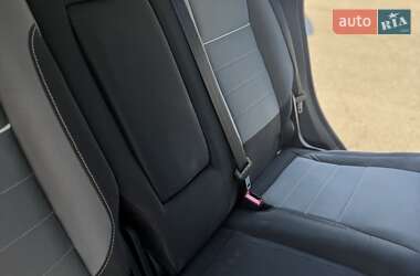 Внедорожник / Кроссовер Ford Escape 2015 в 