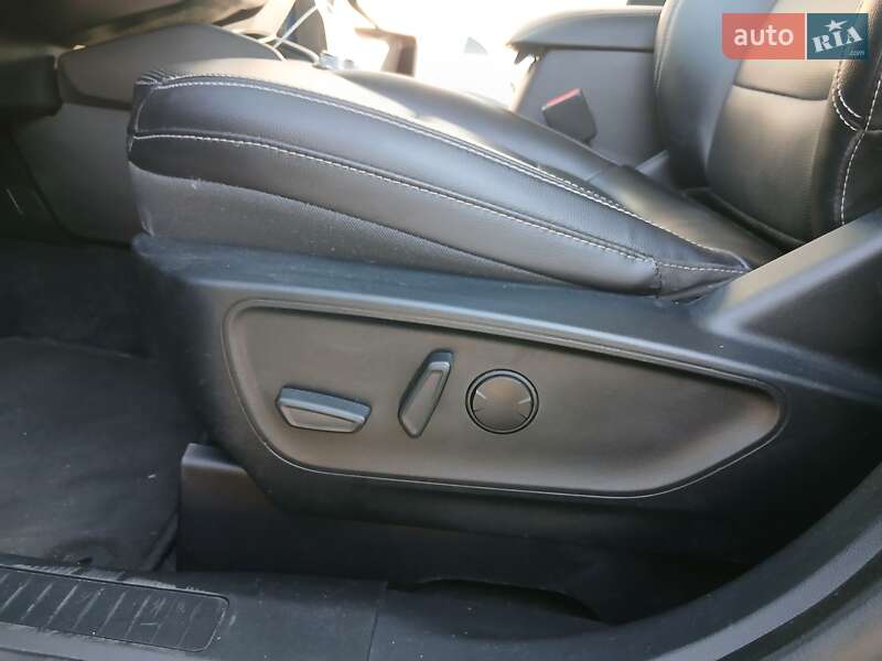 Внедорожник / Кроссовер Ford Escape 2020 в Ирпене