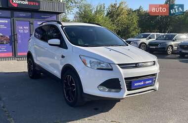Внедорожник / Кроссовер Ford Escape 2013 в 