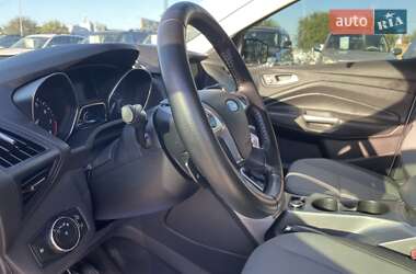 Внедорожник / Кроссовер Ford Escape 2013 в 