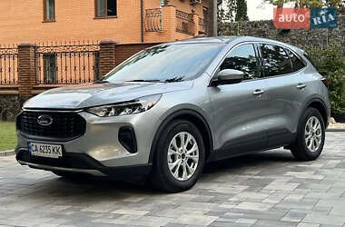 Внедорожник / Кроссовер Ford Escape 2023 в 