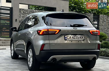 Внедорожник / Кроссовер Ford Escape 2023 в 