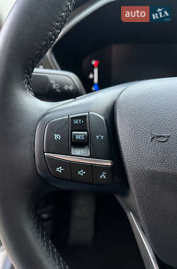 Внедорожник / Кроссовер Ford Escape 2023 в 