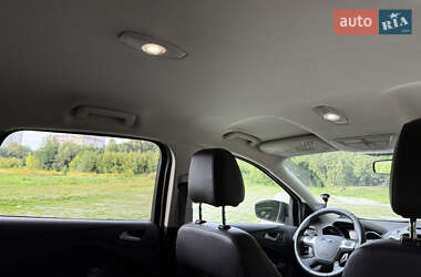 Внедорожник / Кроссовер Ford Escape 2014 в 