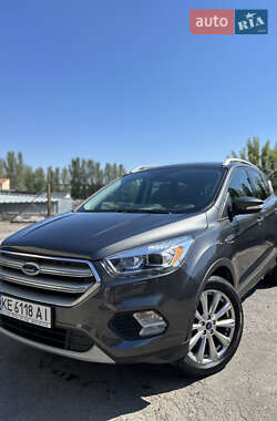 Позашляховик / Кросовер Ford Escape 2018 в Дніпрі