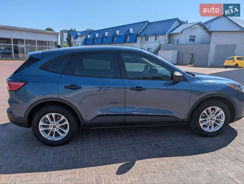 Внедорожник / Кроссовер Ford Escape 2020 в Ровно