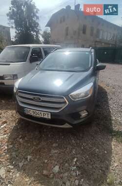Внедорожник / Кроссовер Ford Escape 2018 в 