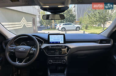 Внедорожник / Кроссовер Ford Escape 2021 в 