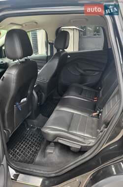 Внедорожник / Кроссовер Ford Escape 2015 в 