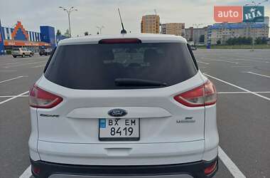 Внедорожник / Кроссовер Ford Escape 2014 в 