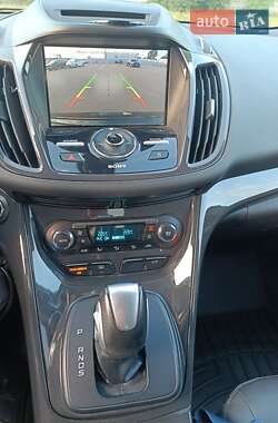 Внедорожник / Кроссовер Ford Escape 2014 в 