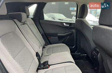 Внедорожник / Кроссовер Ford Escape 2020 в 
