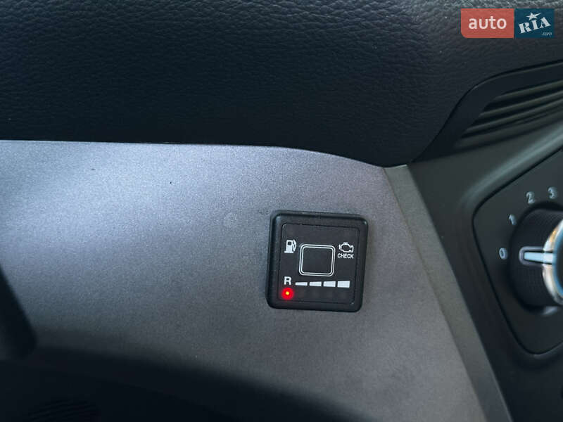 Внедорожник / Кроссовер Ford Escape 2017 в Житомире