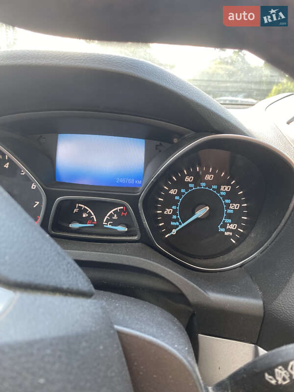 Внедорожник / Кроссовер Ford Escape 2014 в Черновцах