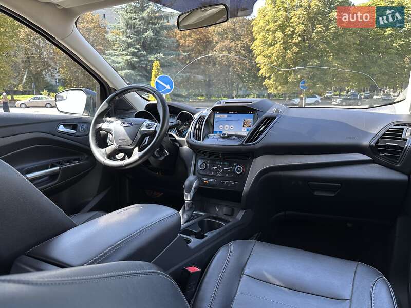 Внедорожник / Кроссовер Ford Escape 2018 в Луцке
