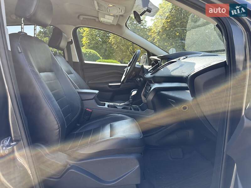 Внедорожник / Кроссовер Ford Escape 2018 в Луцке