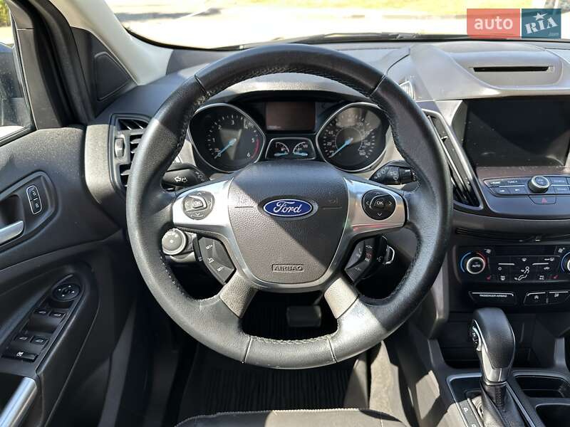 Внедорожник / Кроссовер Ford Escape 2018 в Луцке
