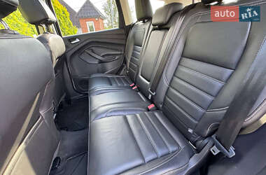 Внедорожник / Кроссовер Ford Escape 2016 в 