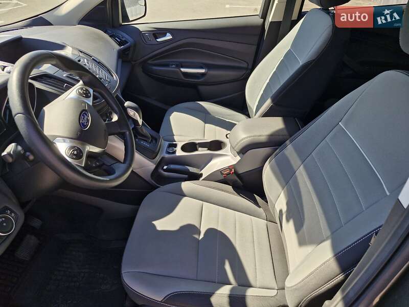 Внедорожник / Кроссовер Ford Escape 2015 в Киеве